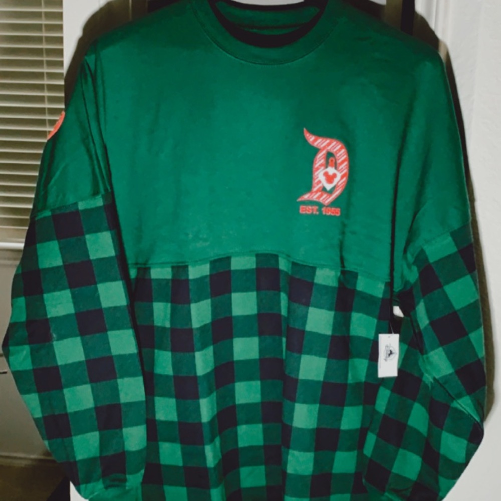 Disney Parks Women’s Christmas Spirit Jersey NWT